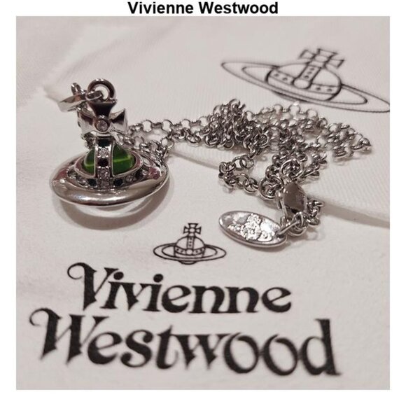 Vivienne Westwood Neo bas relief black white orbit pendant silver necklace